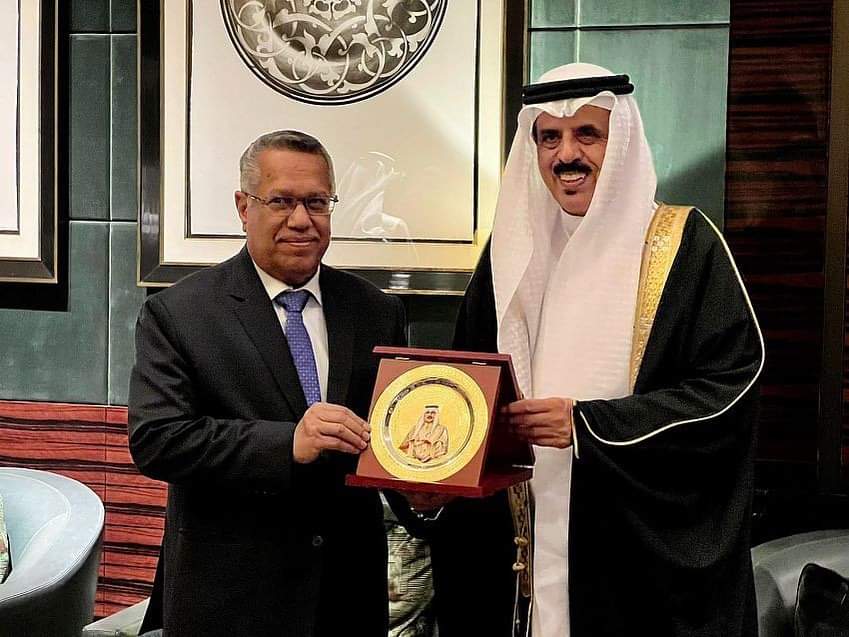 رئيس مجلس الشورى يلتقي وزير التربية والتعليم البحريني