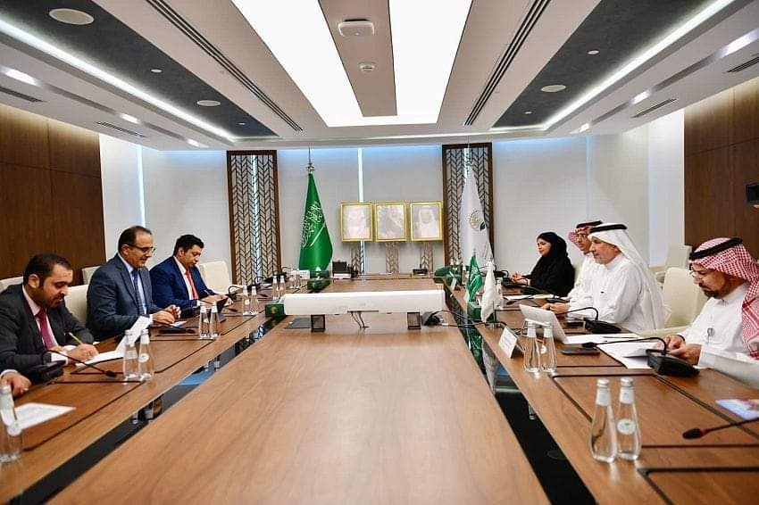 وزير الصحة يبحث مع الدكتور الربيعة تعزيز التعاون في المجال الصحي
