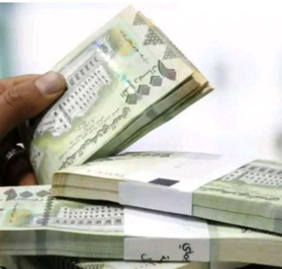 بدء عملية صرف مرتبات العسكريين من الحالات