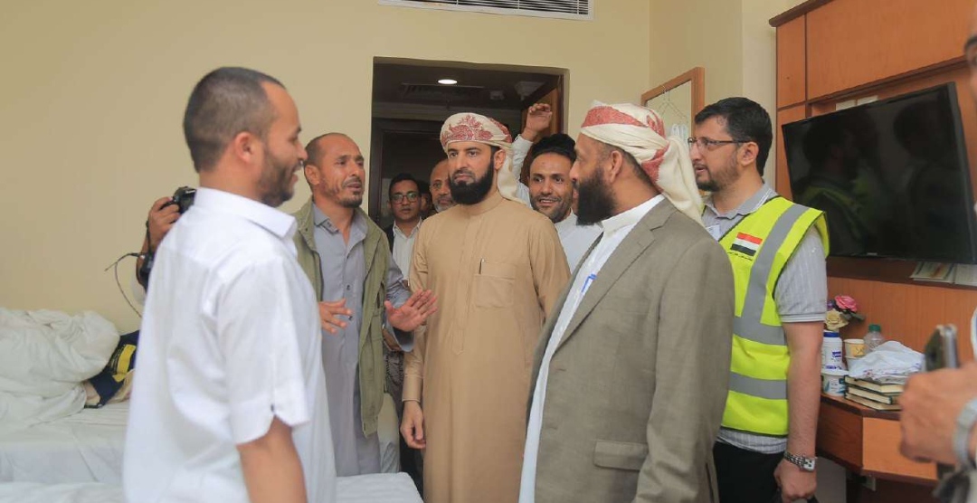 وزير الأوقاف يطلع على مستوى الخدمات المقدمة لحجاج بلادنا
