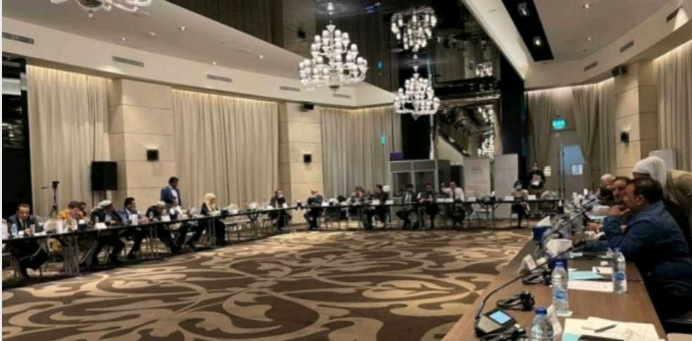 زعماء قبليون يمنيون يدعون لوقف فوري وشامل لإطلاق النار في البلاد