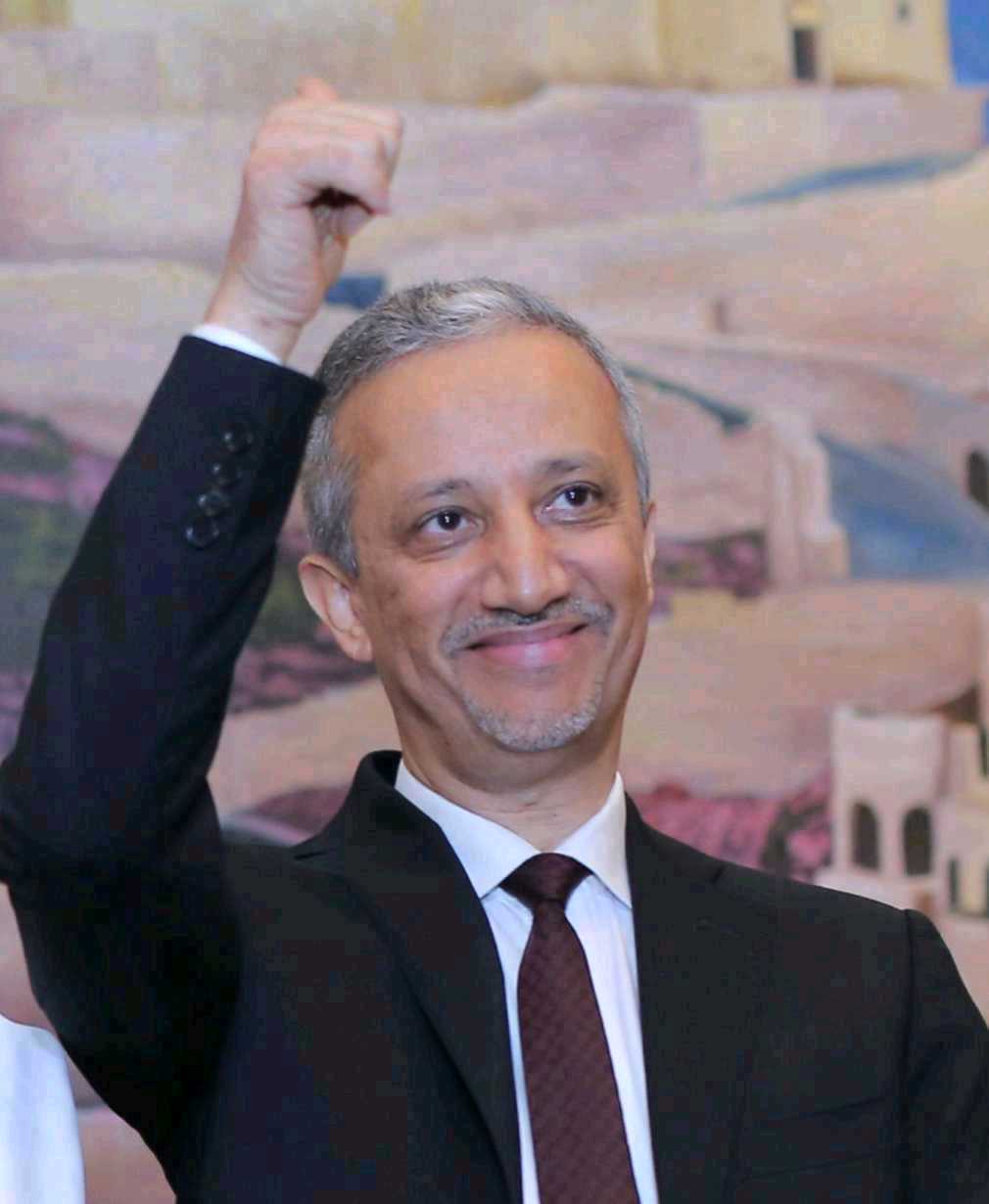 شمس العرب تشرق من المغرب وشوقي احمد هائل يعلق بهذه الكلمات