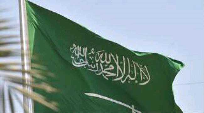 السعودية..القبض على أجنبي ارتكب جريمة هزت المملكة وتسليمه إلى الشرطة