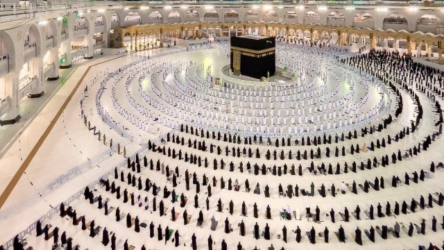 لأول مرة.. تعيين سيدة سعودية في منصب رفيع برئاسة شؤون الحرمين.. فمن هي؟