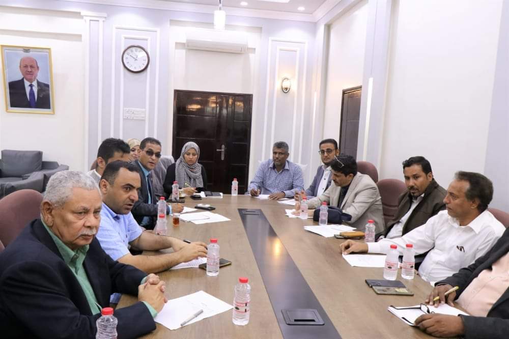 وزير الشباب والرياضة نايف البكري يرأس اجتماعا لوكلاء القطاعات ومناقشة وتقييم الخطة العامة