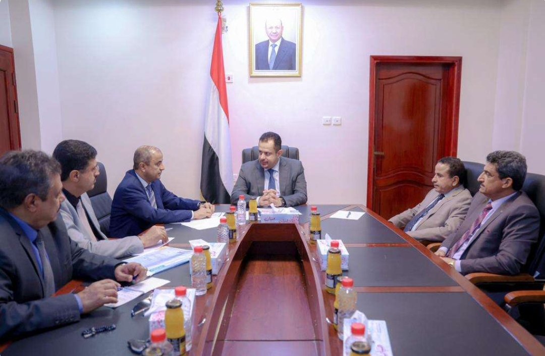 رئيس الوزراء يوجه وزارة المالية بالإسراع في تفعيل عمل اللجنة الفنية للموازنات للعام 2023