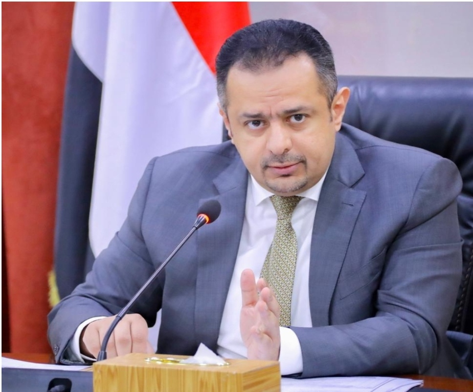 رئيس الوزراء يناقش مع خلية الازمة آليات تنفيذ المعالجات الفورية للقضايا والمستجدات الاقتصادية والمالية