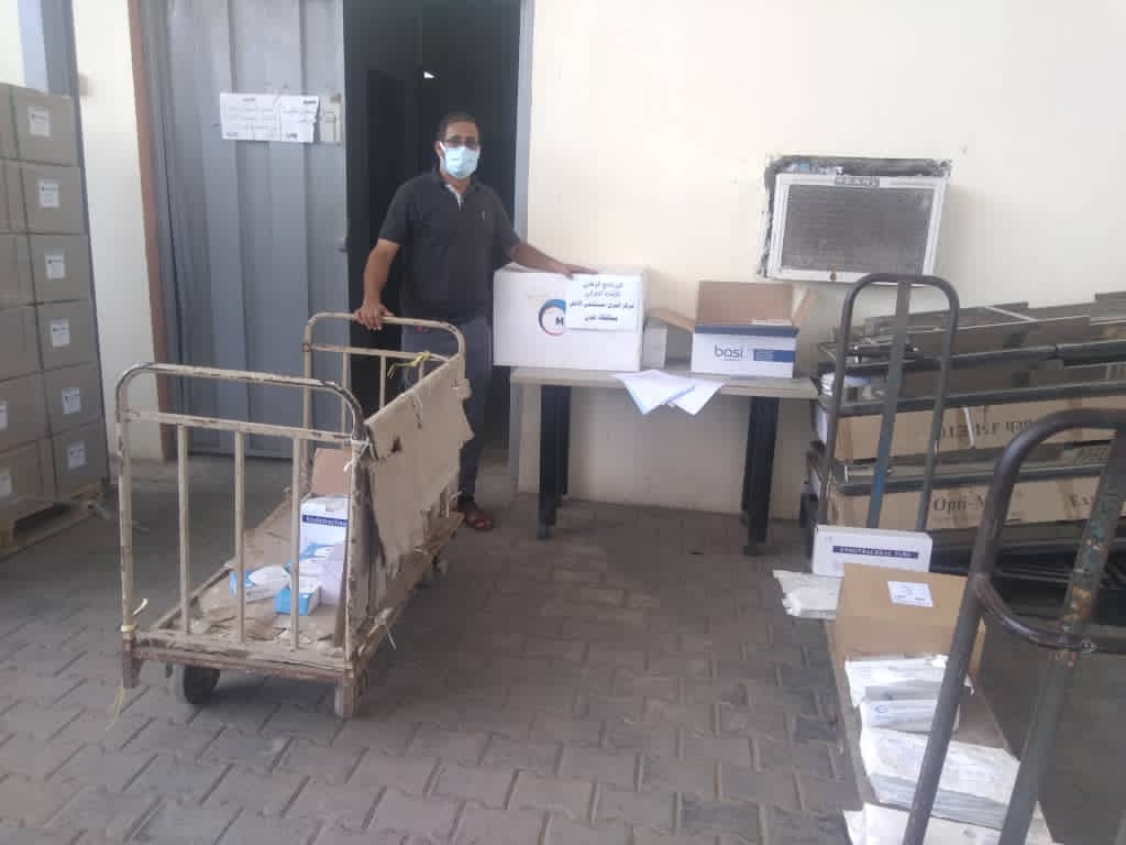 بتوجيهات وزير الصحة الإمداد الدوائي يرفد هيئة مستشفى الجمهورية ومركز الأمل بأدوية ومستلزمات