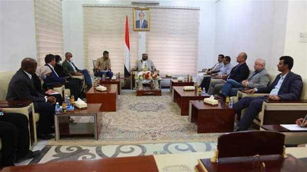 العرادة يناقش مع نائب منسق الأمم المتحدة الوضع الإنساني للنازحين في مأربالعرادة يناقش مع نائب منسق الأمم المتحدة الوضع الإنساني للنازحين في مأرب