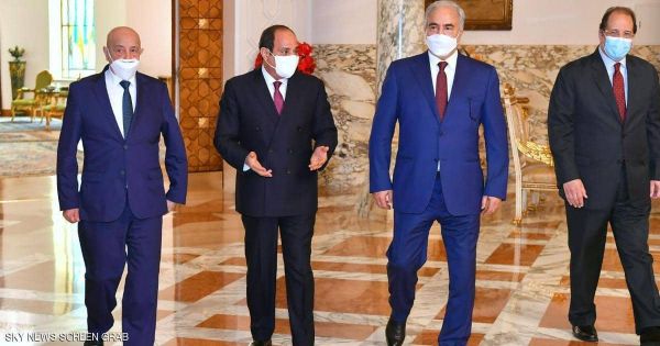 مصر تؤكد استمرارها دعم ليبيا.. تفاصيل اللقاء الثلاثي بين السيسي وحفتر وصالح