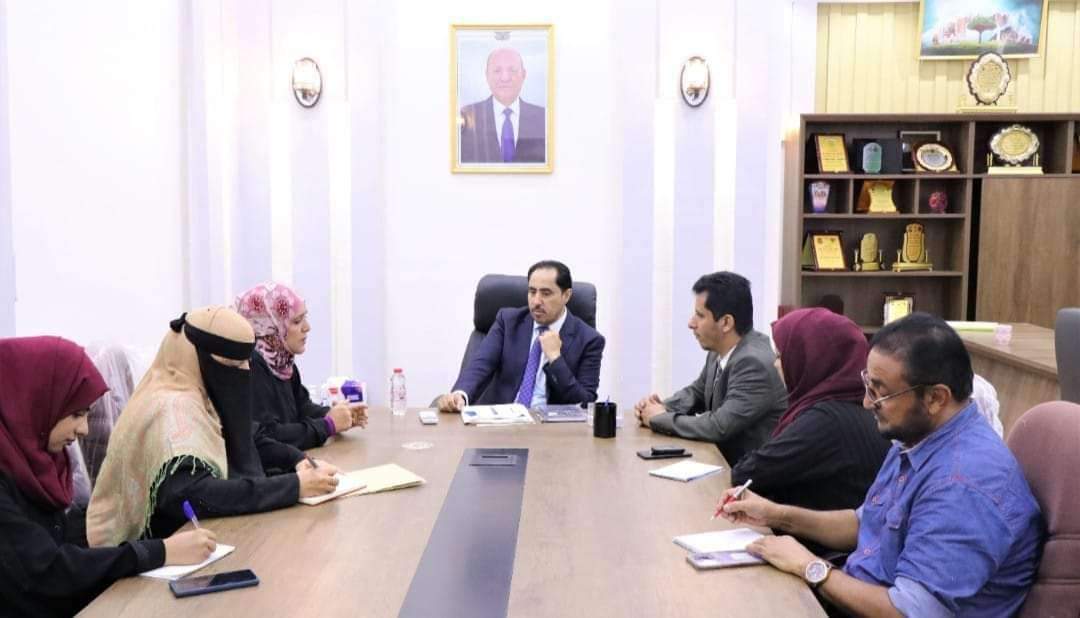 الوزير البكري يلتقي رئيس اللجنة الوطنية للمرأة