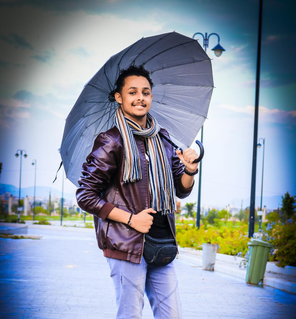 أمجد العبسي يكتب..عالمٌ منافق
