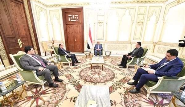رئيس الجمهورية يؤكد على اهمية توحيد الجهود بين مؤسسات الدولة وسلطاتها المختلفة