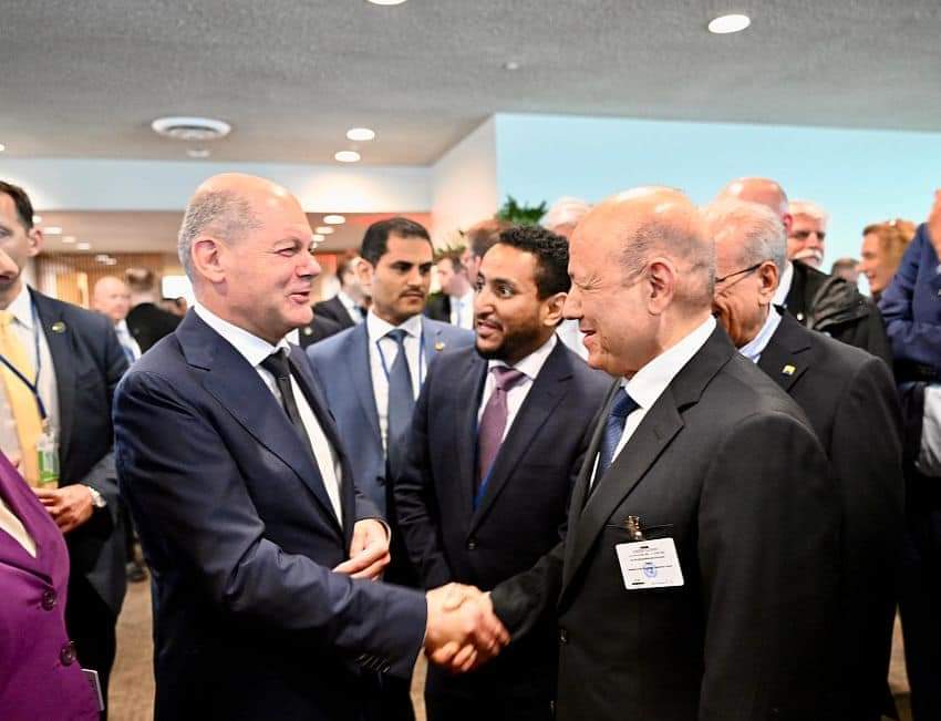 رئيس مجلس القيادة الرئاسي يلتقي المستشار الألماني