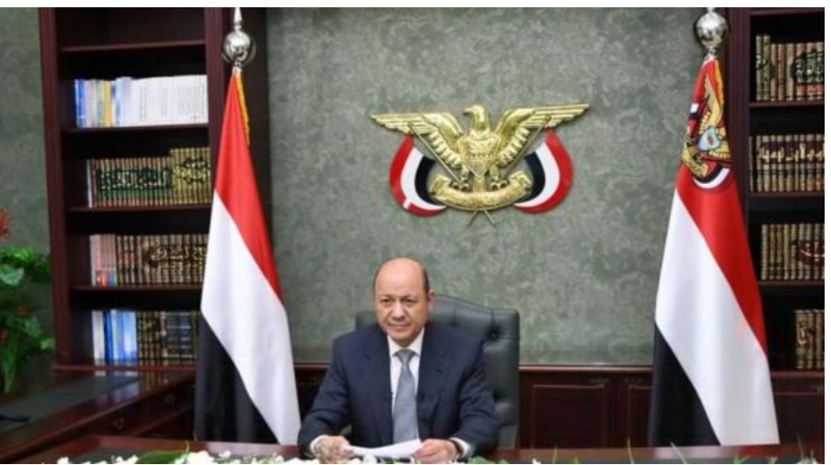 اليافعي: لهذا السبب قرارات رئيس مجلس القيادة الرئاسي رشاد العليمي لا تبشر بخير، وليست توافقيه بالمطلق 