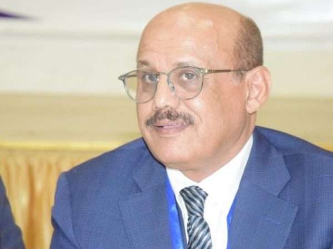 محافظ البنك المركزي اليمني يصل العاصمة عدن