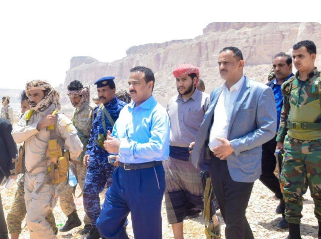 المحافظ بن الوزير يتوعد بالرد الحاسم على هذه العملية الإرهابية التي حدثت بشبوة
