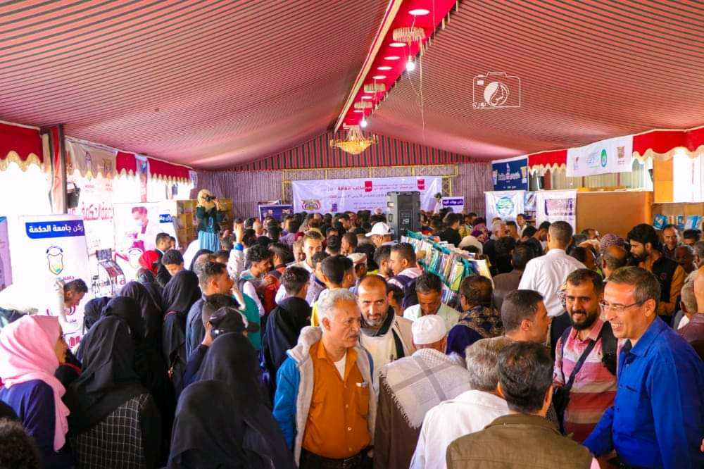 رداً على تحويل بيت الثقافة في صنعإ لمركز تجاري...إعتماد منتزه التعاون في تعز بيت للثقافة والحياة