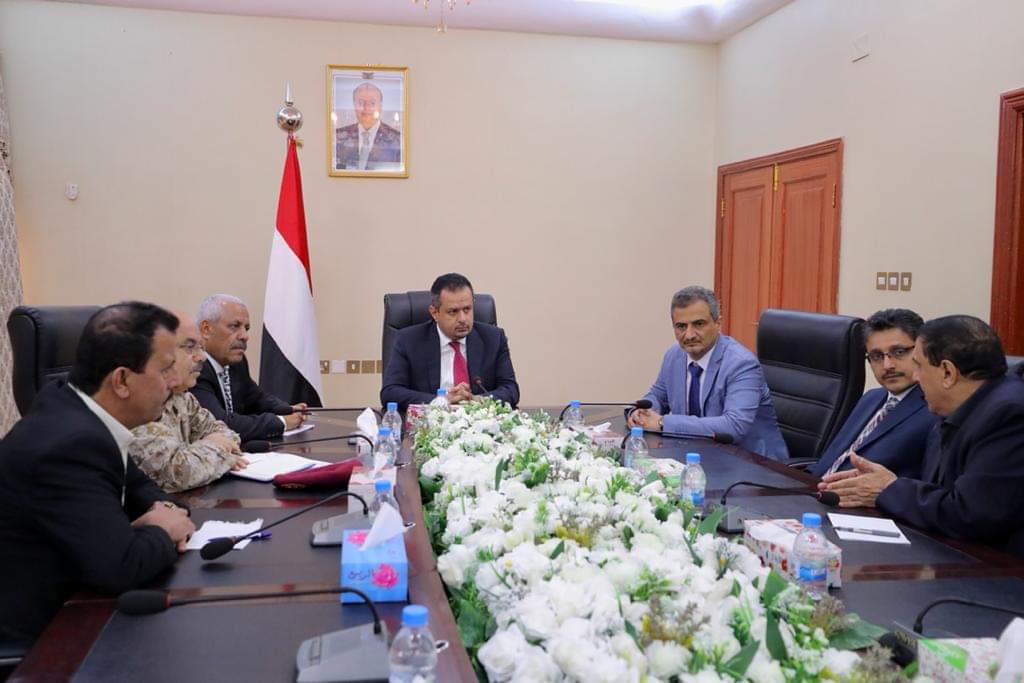 رئيس الوزراء: حريصون على العمل بجهد استثنائي لإعادة الاعتبار للعاصمة المؤقتة عدن ودورها
