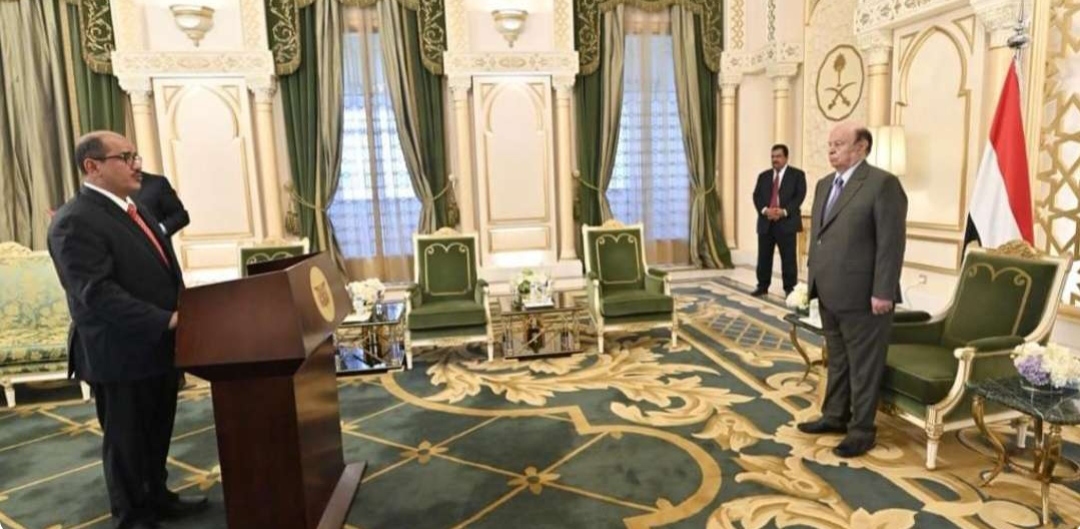 العود والحضرمي يؤديان اليمين الدستورية امام فخامة رئيس الجمهورية