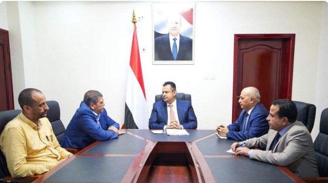 رئيس الوزراء يشيد بخطط اكوا لتأهيل وتدريب كوادر مؤسسة المياه لتحسين الخدمات وتقليل الفاقد