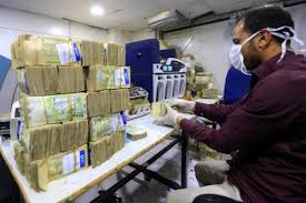 ارتفاع جنوني لعمولة التحويل من عدن الى صنعاء بنسبة 98%