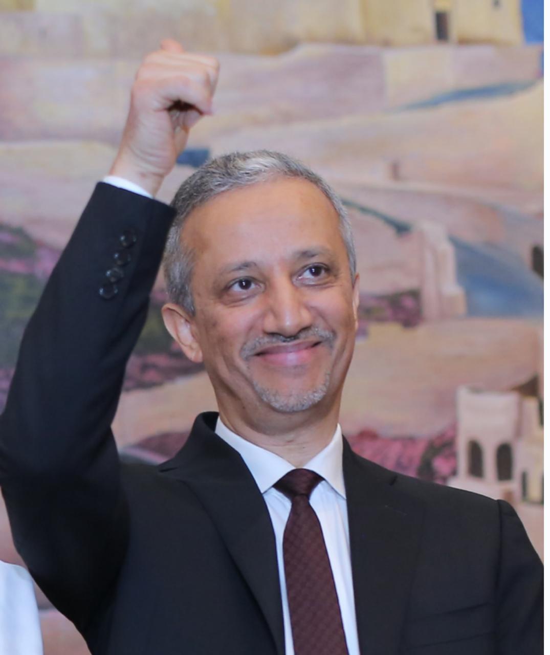 في اتصال هاتفي .. شوقي هائل يحدث لاعبي الصقر : نراكم ابطالاً على منصة التتويج ونحن سنداً لكم
