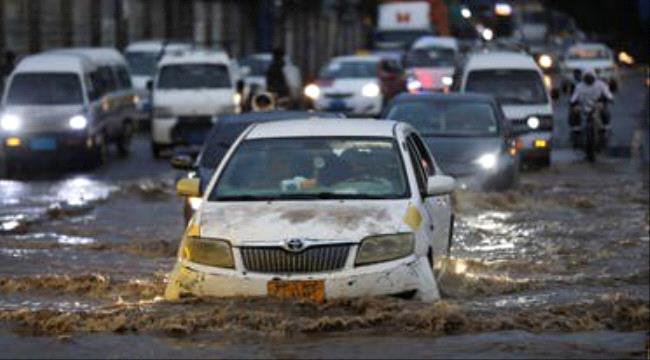 غزيرة وطويلة الأمد.. تحذير من فيضانات مفاجئة تجتاح اليمن
