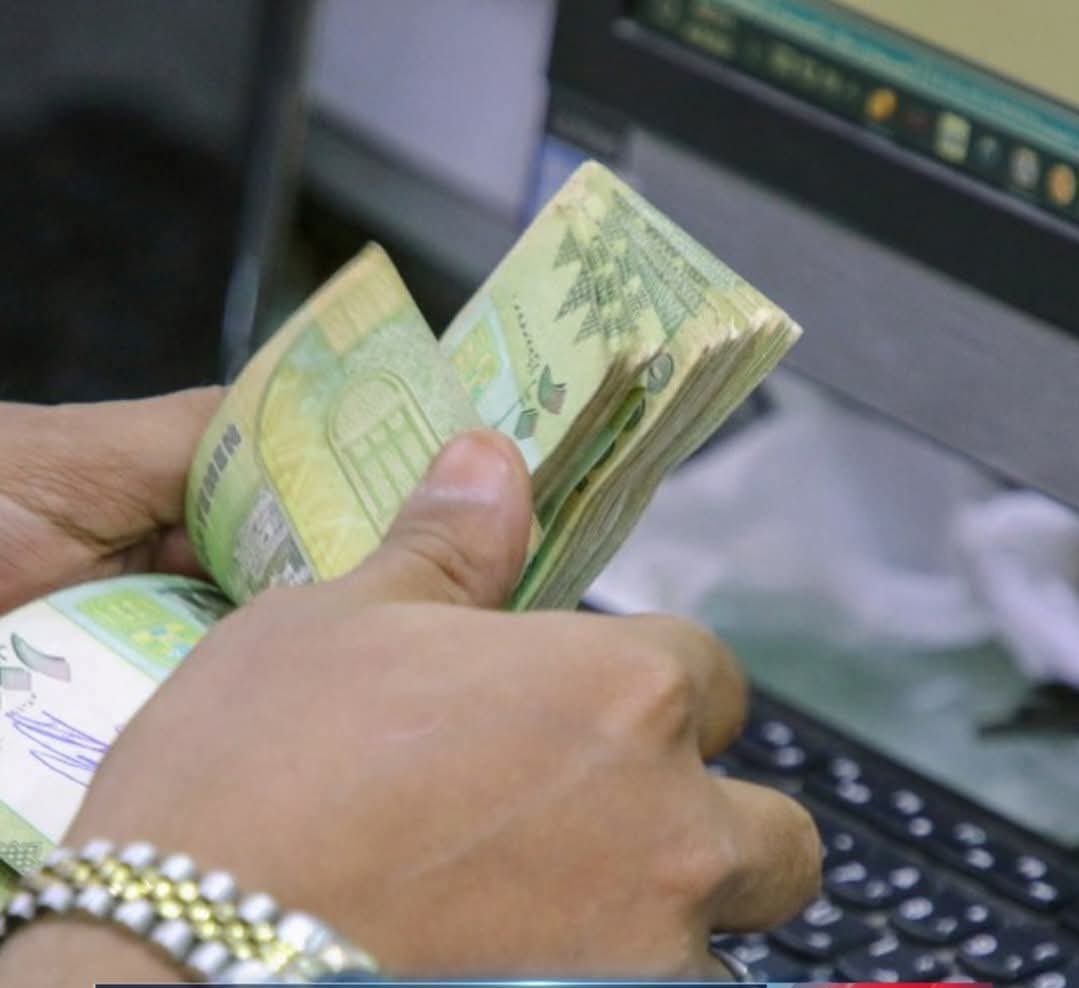 أسعار الدولار الأمريكي والريال السعودي اليوم السبت في العاصمة عدن وصنعاء