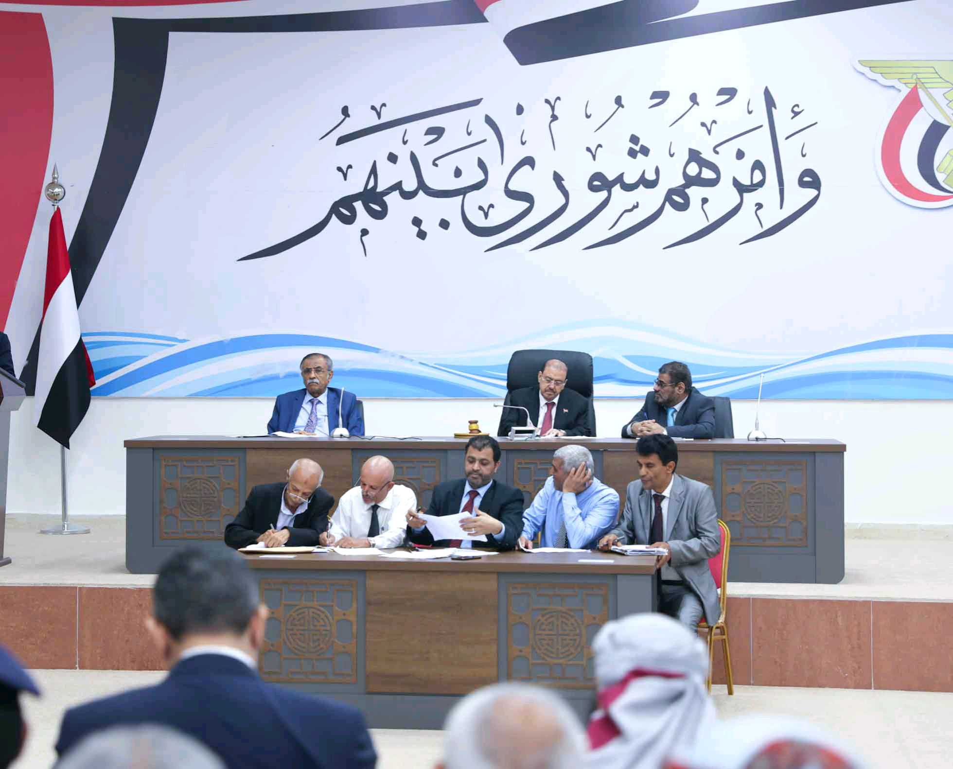 حالة غضب شعبية عارمة بين أوساط الناس بعد كشف البركاني لفساد الحكومة الذي تسبب في تفاقم الأوضاع الاقتصادية والمالية والمعيشية والخدمية للمواطن