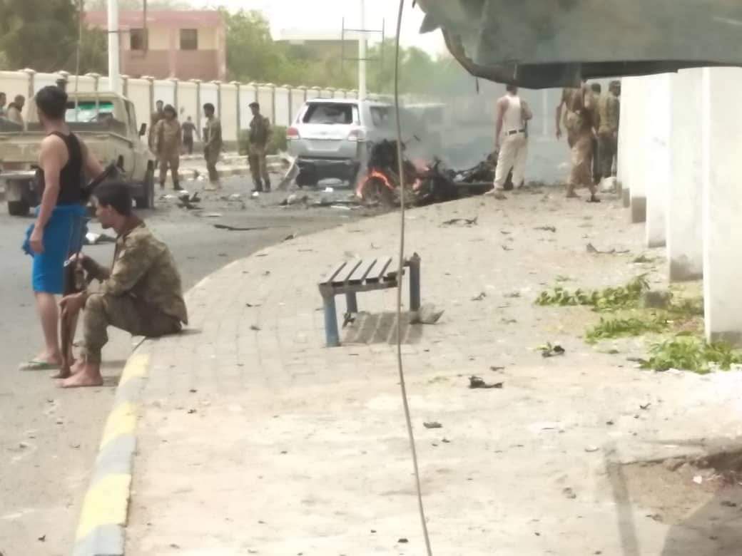 سياسي اماراتي : حجج بعض قيادات الانتقالي بإنعدام الإمكانيات لتأمين عدن امر مرفوض ومن يرى في نفسه عدم القدرة عليه ترك منصبه